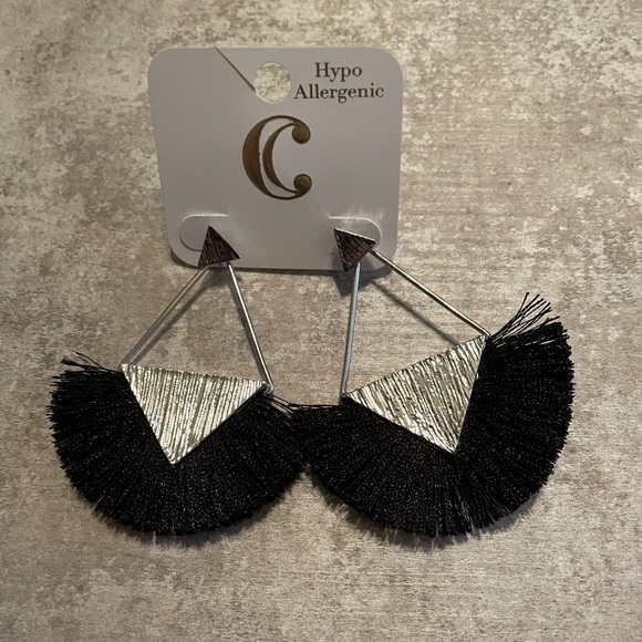 Ruffle Earrings - Picture 1 of 1